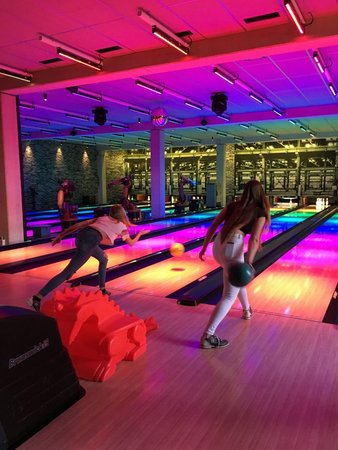 Jugendtreff Bowlen