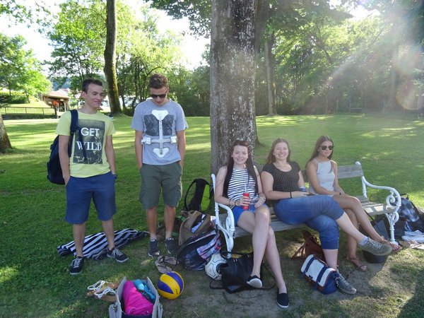 Jugendtreff im Schwimmbad